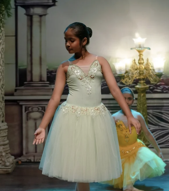 Foundations & Beyond — progressive ballet training and artistry